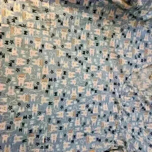 Peaches Dental scrub top. Blue and white. Size L
